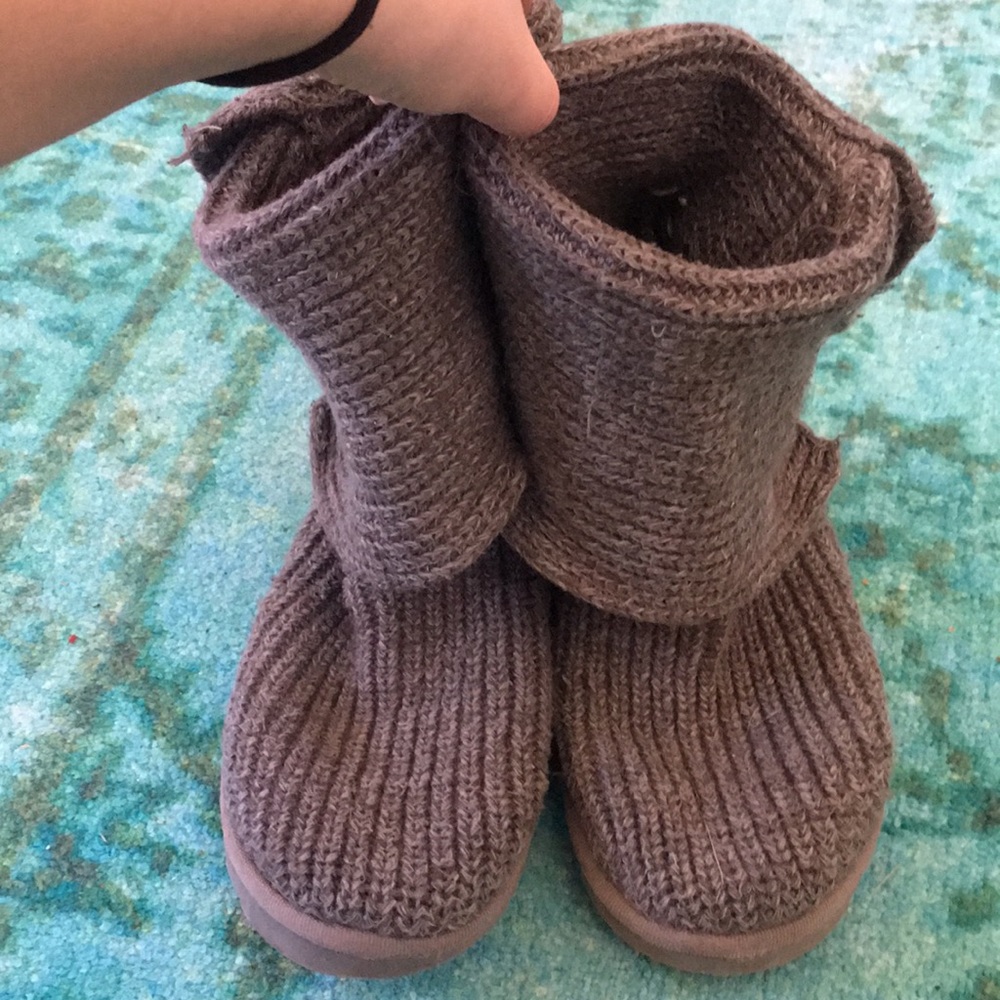Grey Classic Cardy UGGS Size 7